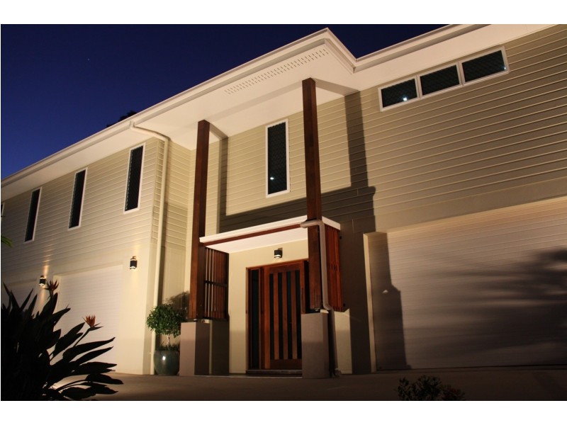 16 Lighthouse Drive, Boyne Island QLD 4680