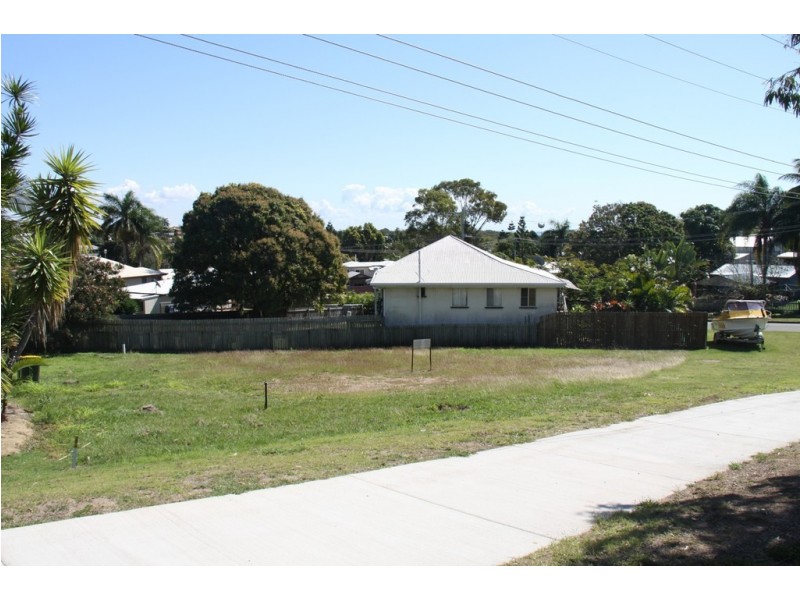 12 Pacific Ave, Tannum Sands QLD 4680