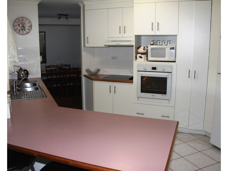 3 Kirrang Place, Boyne Island QLD 4680