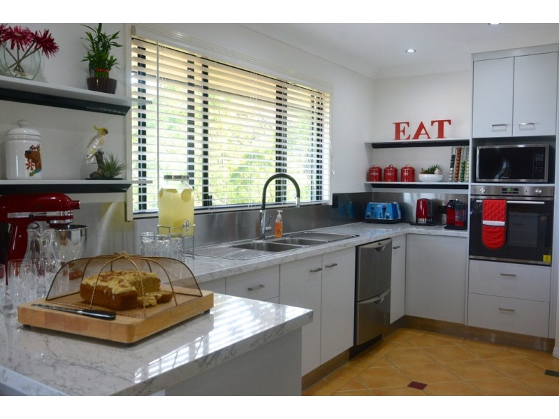 21 Jarrah Drive, Boyne Island QLD 4680