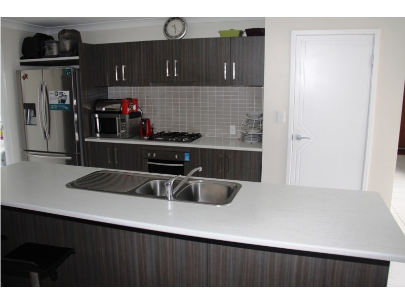 5 Wanda Drive, Boyne Island QLD 4680