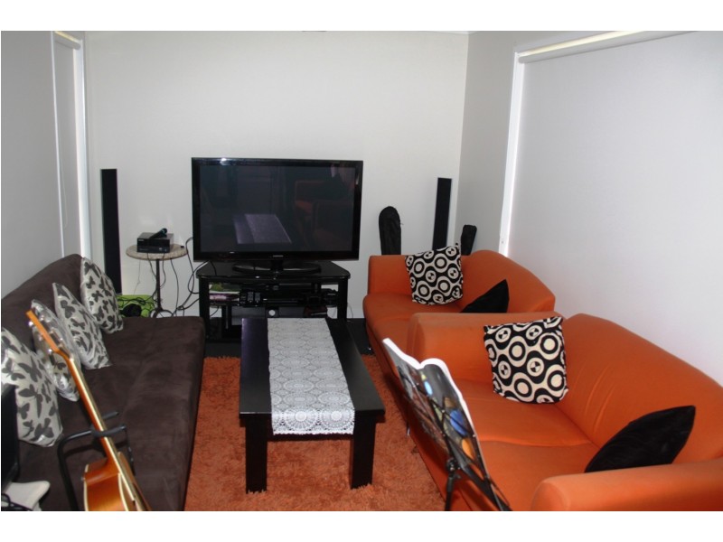 5 Wanda Drive, Boyne Island QLD 4680