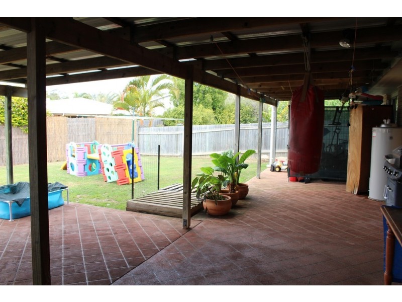 6 Werite Court, Boyne Island QLD 4680