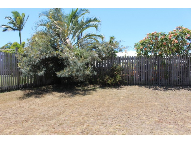 16 Jarrah drive, Boyne Island QLD 4680