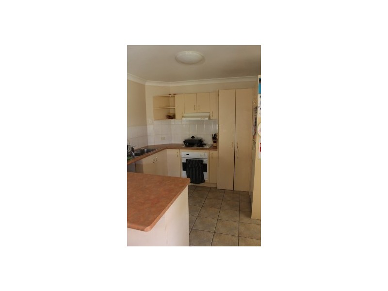 16 Jarrah drive, Boyne Island QLD 4680