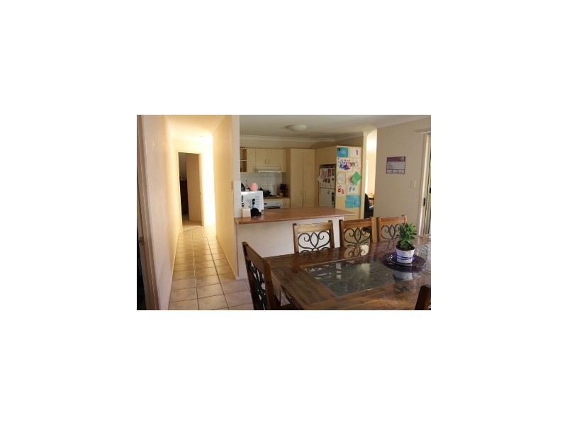 16 Jarrah drive, Boyne Island QLD 4680