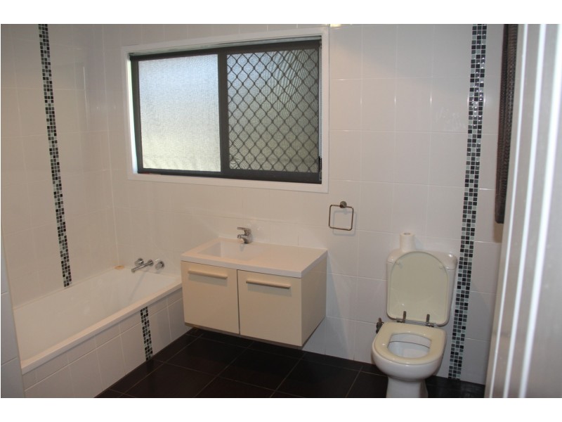 103 Tarcoola Drive, Boyne Island QLD 4680