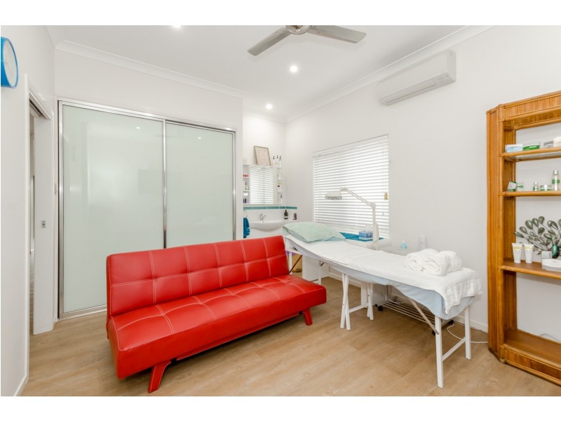 78 Wyndham ave, Boyne Island QLD 4680