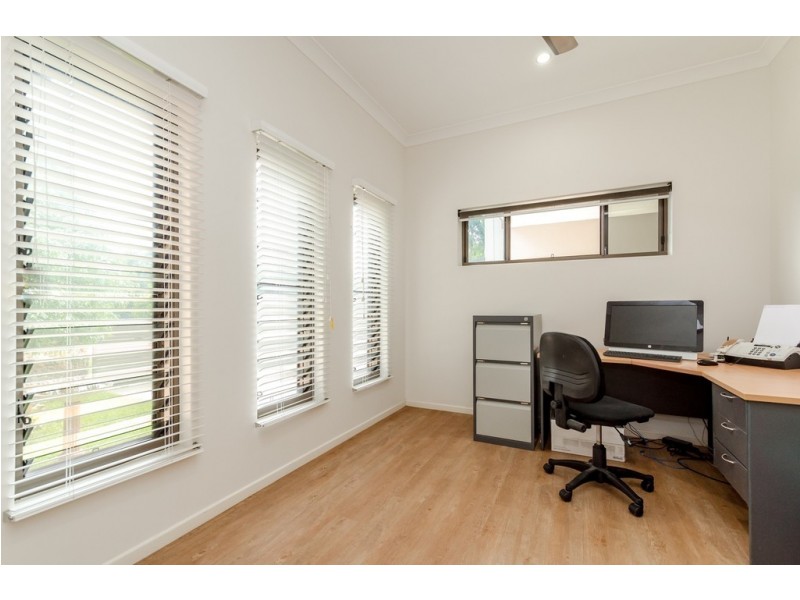 78 Wyndham ave, Boyne Island QLD 4680