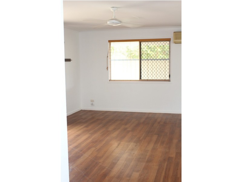 2 Elanora Street, Boyne Island QLD 4680