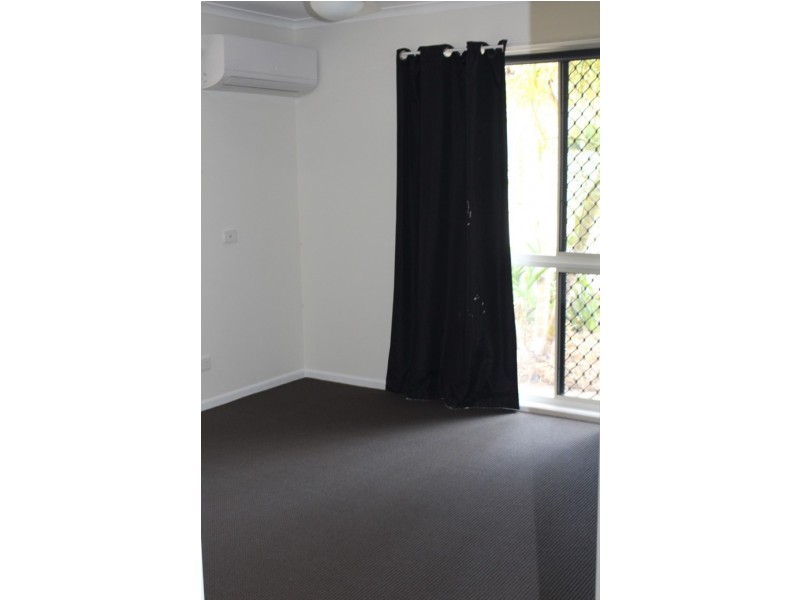 2 Elanora Street, Boyne Island QLD 4680