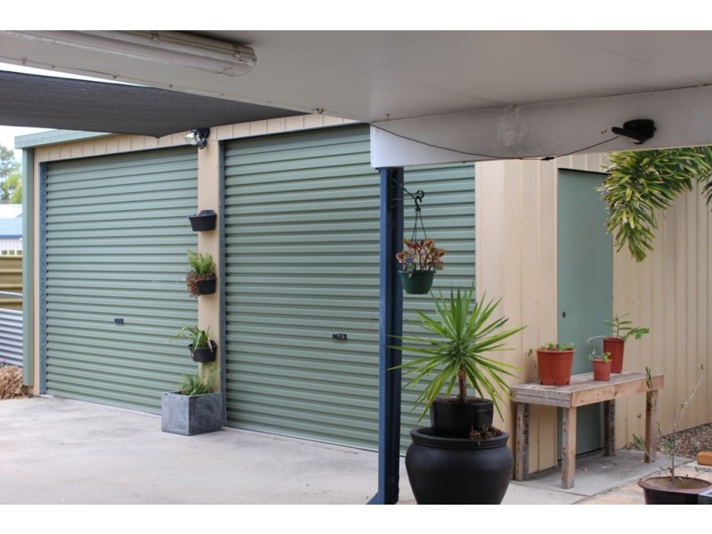 2 Elanora Street, Boyne Island QLD 4680