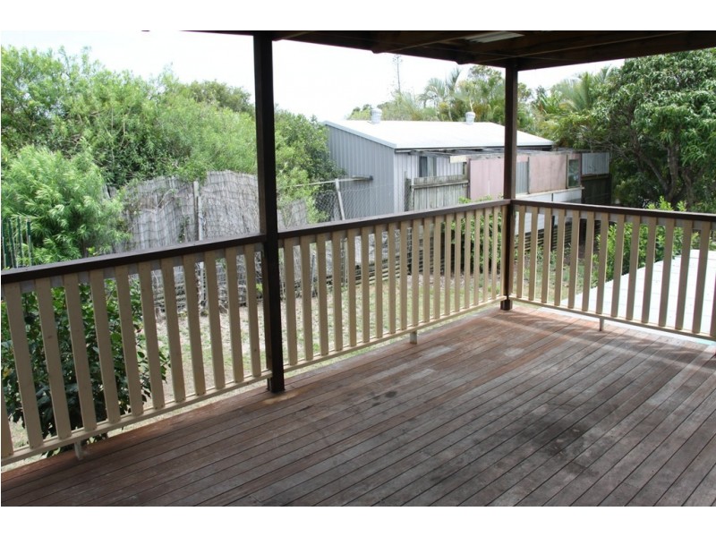 15 Swains Court, Boyne Island QLD 4680