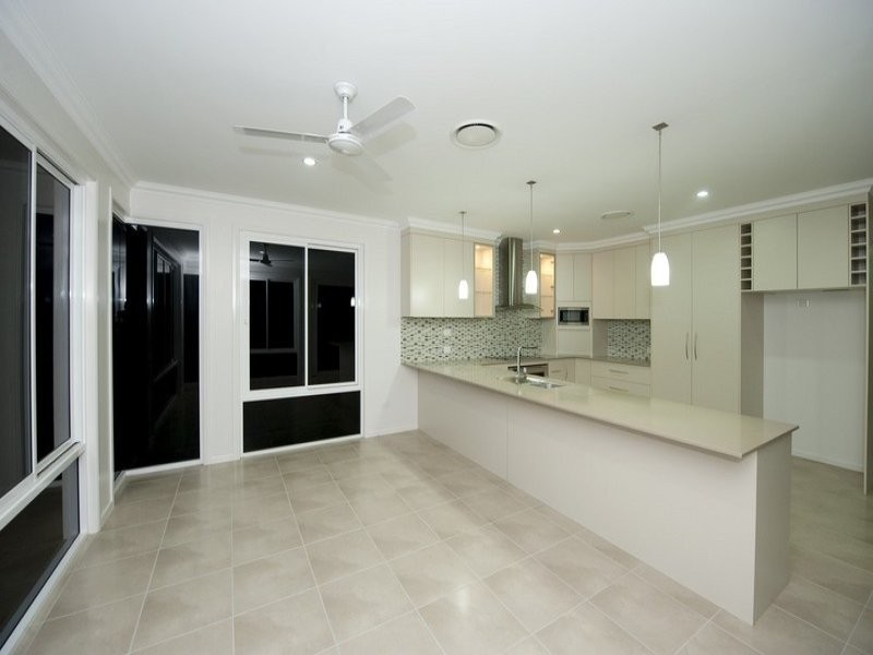 26 Riverside Drive, Tannum Sands QLD 4680