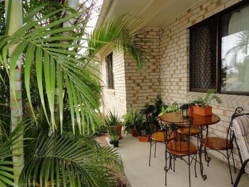 33 Centenary Drive, Boyne Island QLD 4680