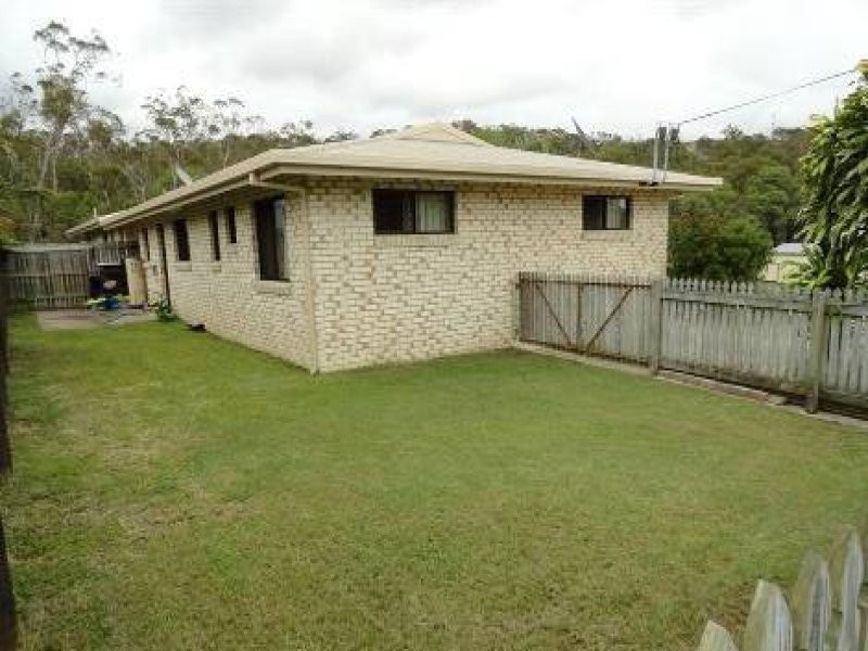33 Centenary Drive, Boyne Island QLD 4680