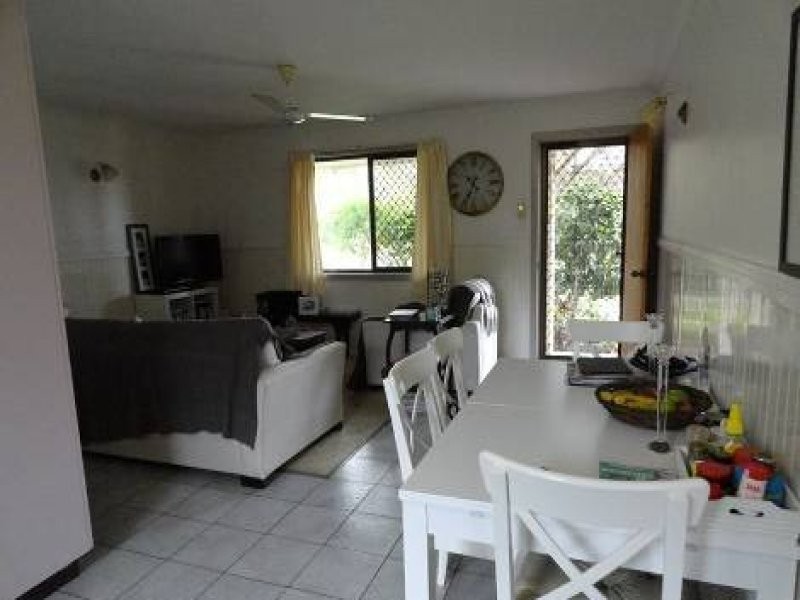 33 Centenary Drive, Boyne Island QLD 4680