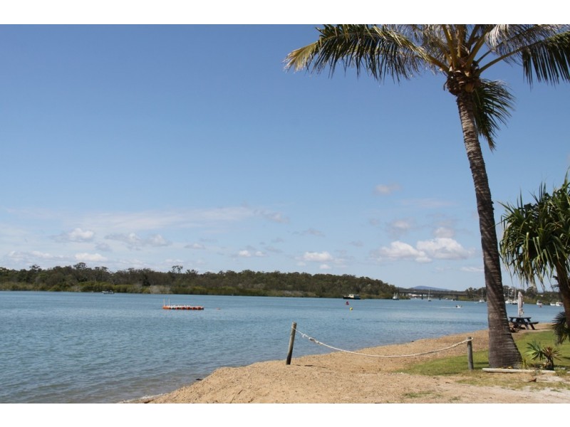 29 Lighthouse Drive, Boyne Island QLD 4680