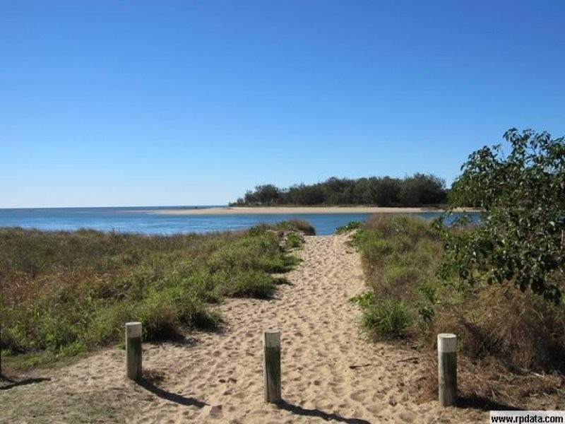 1 Yukana Street, Boyne Island QLD 4680