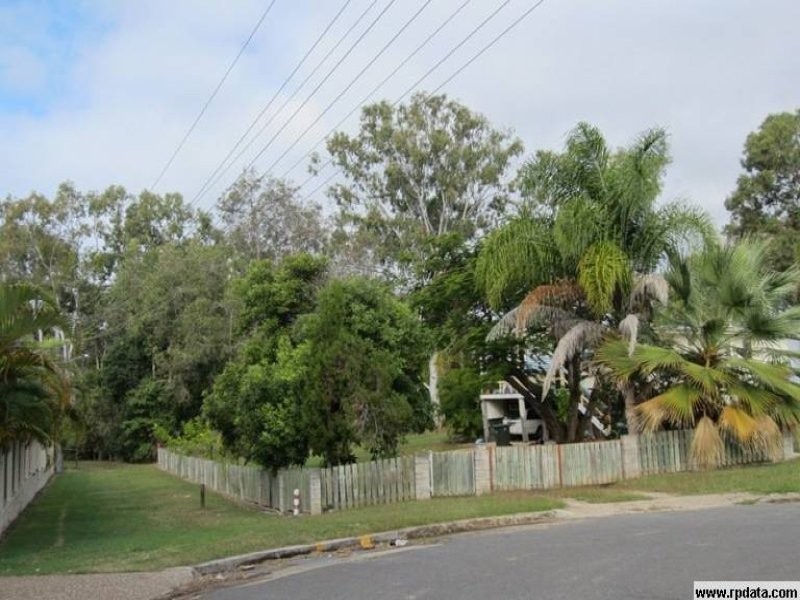 1 Yukana Street, Boyne Island QLD 4680