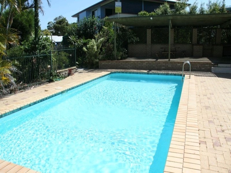 19 Wyndham Avenue, Boyne Island QLD 4680
