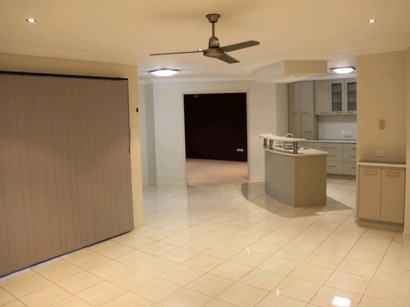 27 Longreach Court, Tannum Sands QLD 4680