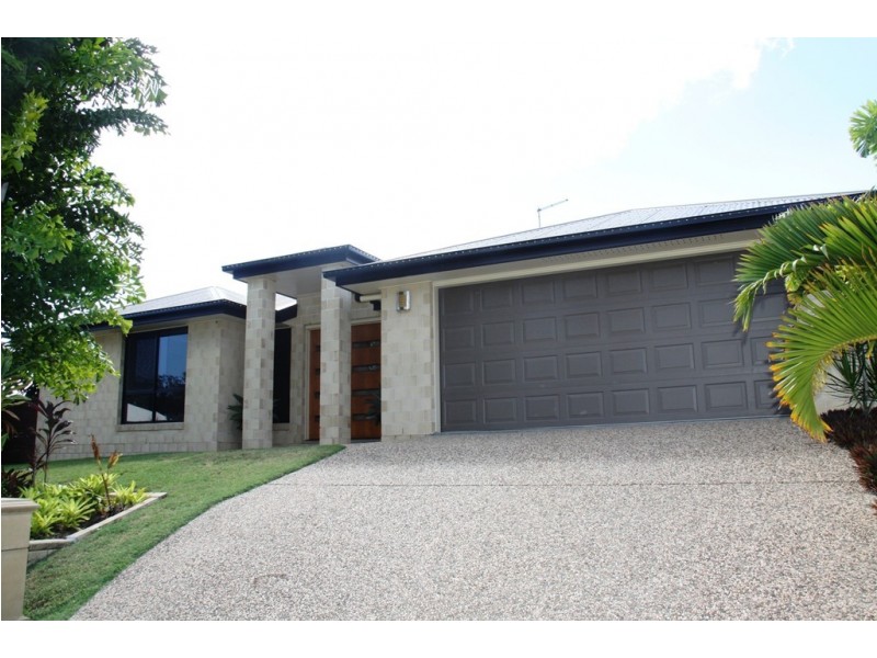 27 Lighthouse Dr, Boyne Island QLD 4680