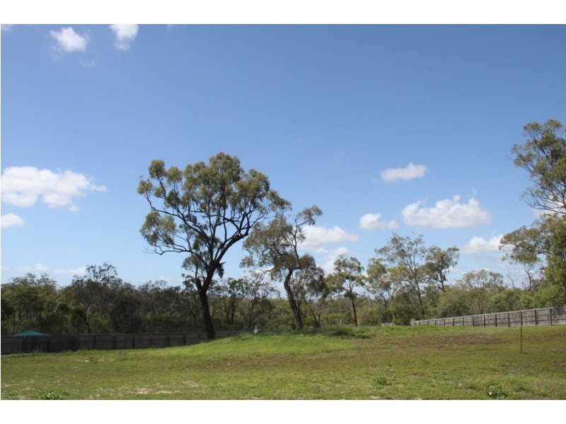 1 Plimsoll Ct, Tannum Sands QLD 4680