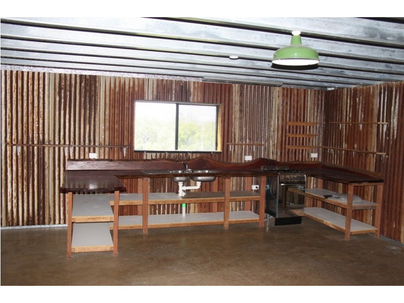 1 Plimsoll Ct, Tannum Sands QLD 4680