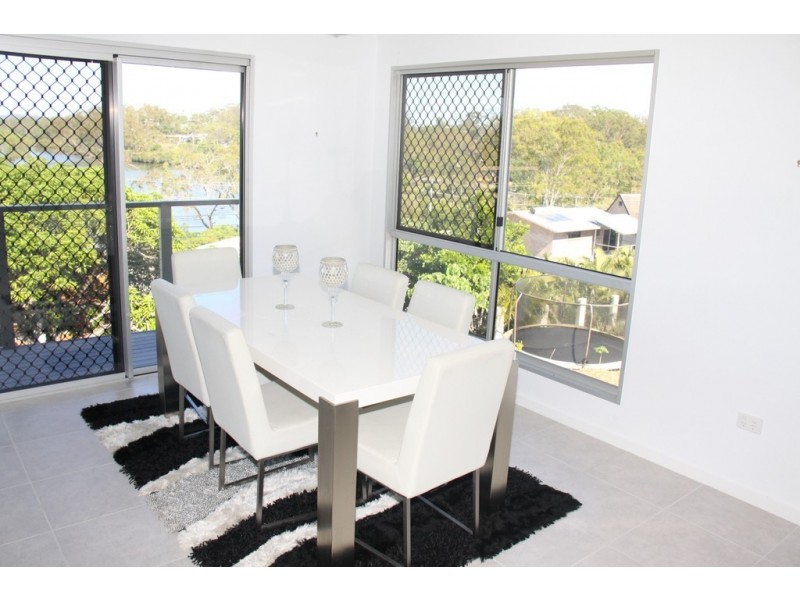 13 Richard st, Boyne Island QLD 4680
