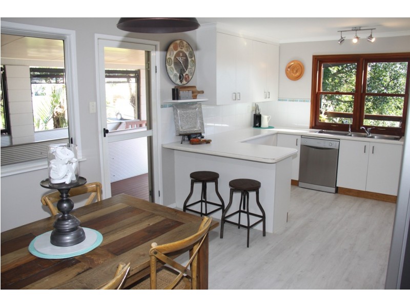 10 Alfred Street, Tannum Sands QLD 4680
