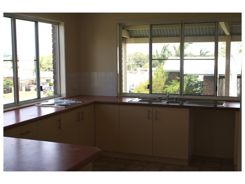 6.1 cremorne, Tannum Sands QLD 4680