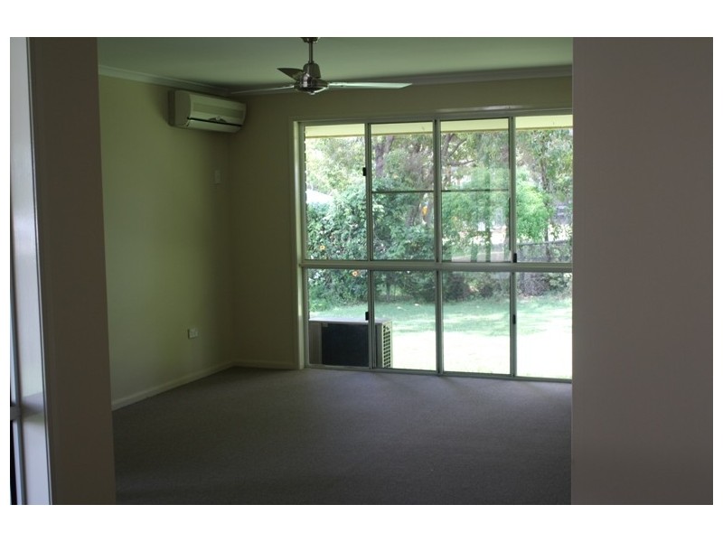 6.1 cremorne, Tannum Sands QLD 4680