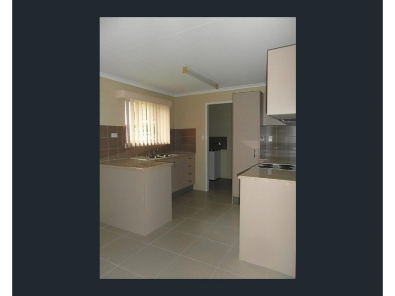 32 Alexander Street, Boyne Island QLD 4680