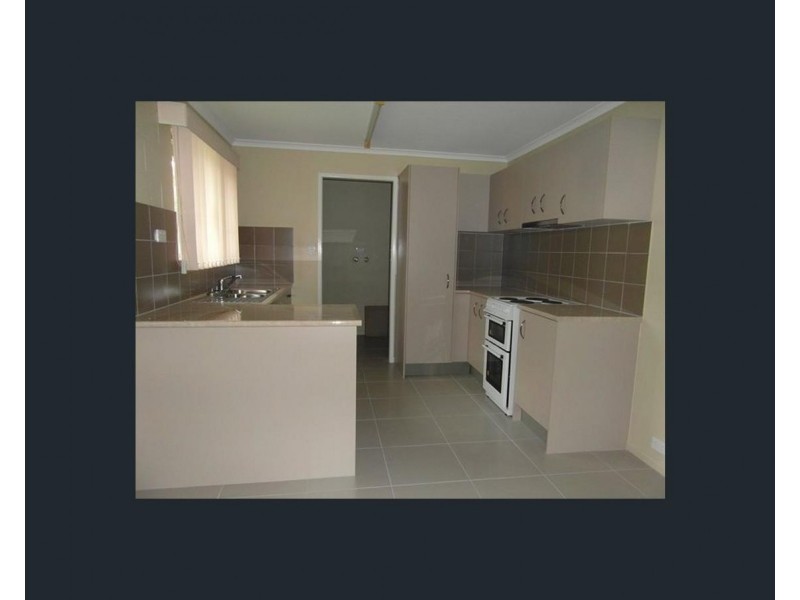 32 Alexander Street, Boyne Island QLD 4680