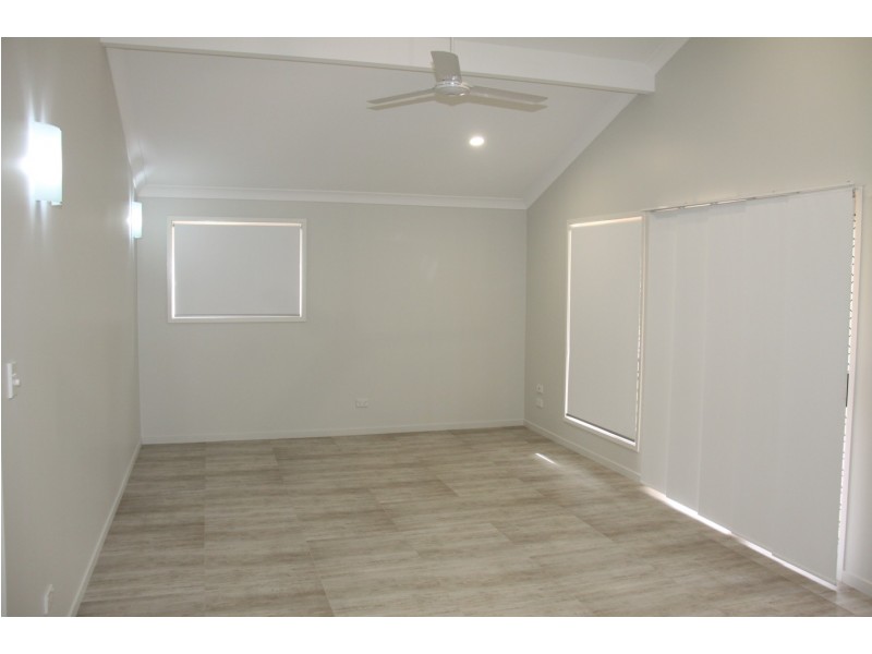 25 The Oaks Road, Tannum Sands QLD 4680