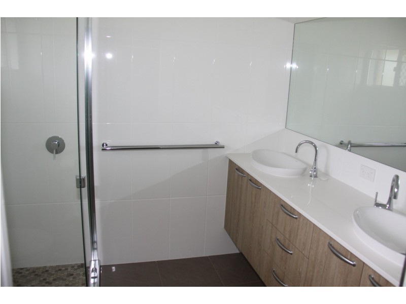 25 The Oaks Road, Tannum Sands QLD 4680