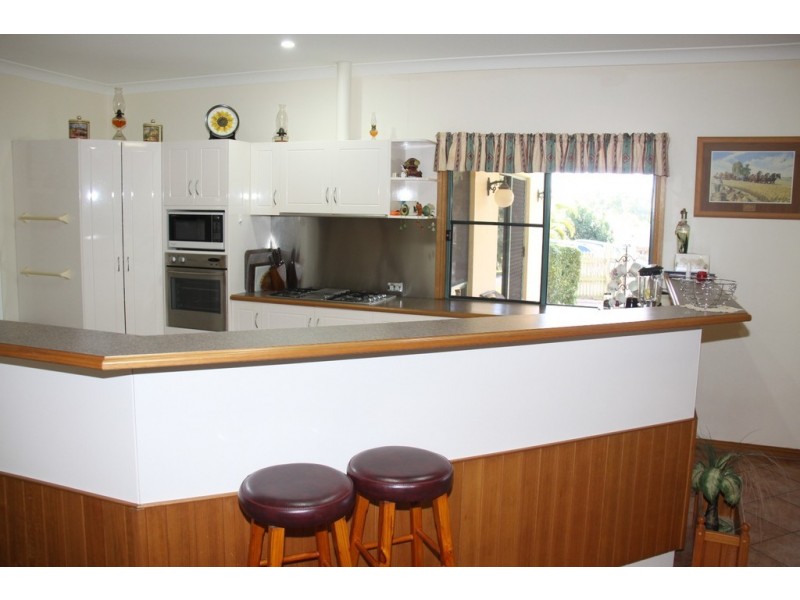 6 Amanda Court, Tannum Sands QLD 4680