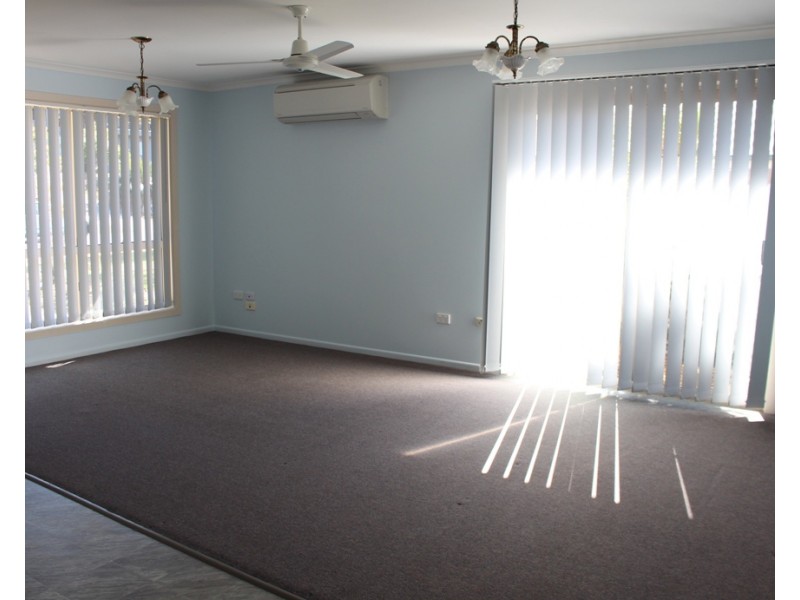 37 Brin Street, Boyne Island QLD 4680