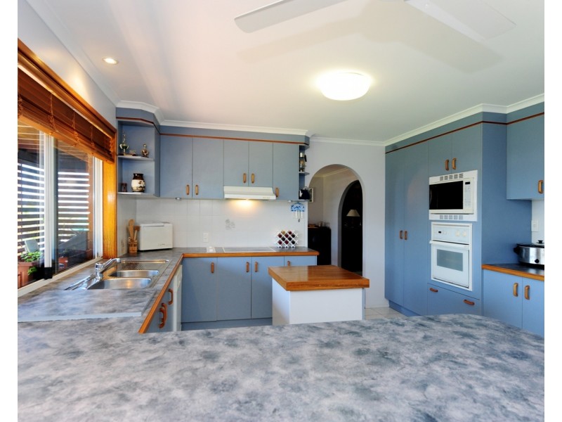 70 Booth Avenue, Tannum Sands QLD 4680