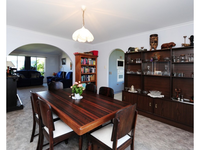 70 Booth Avenue, Tannum Sands QLD 4680