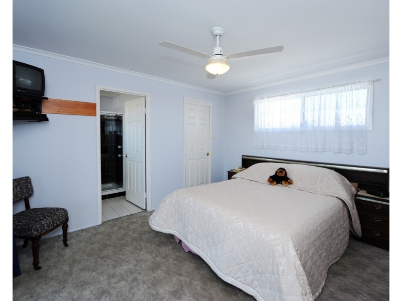 70 Booth Avenue, Tannum Sands QLD 4680