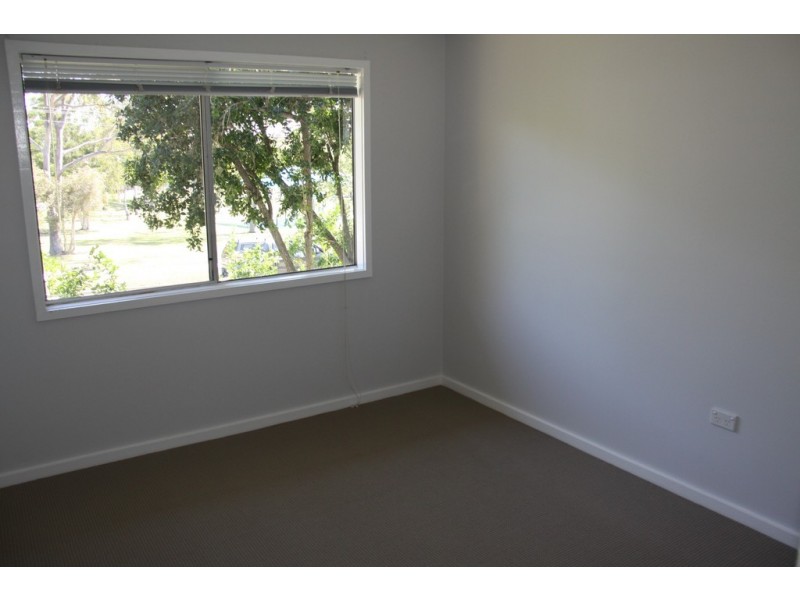 16 Booth Ave, Tannum Sands QLD 4680