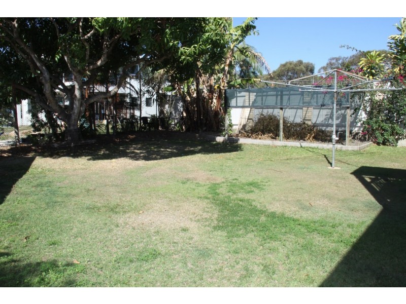 16 Booth Ave, Tannum Sands QLD 4680