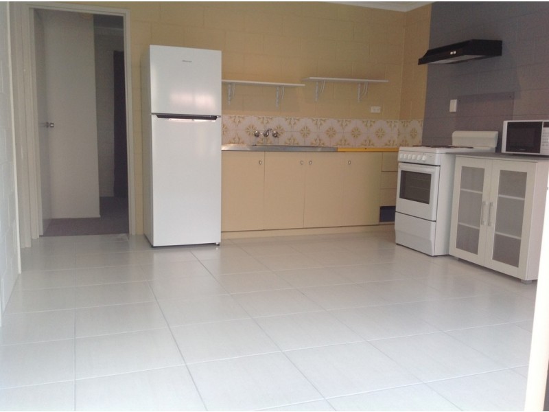 1/13 wyndham avenue, Boyne Island QLD 4680