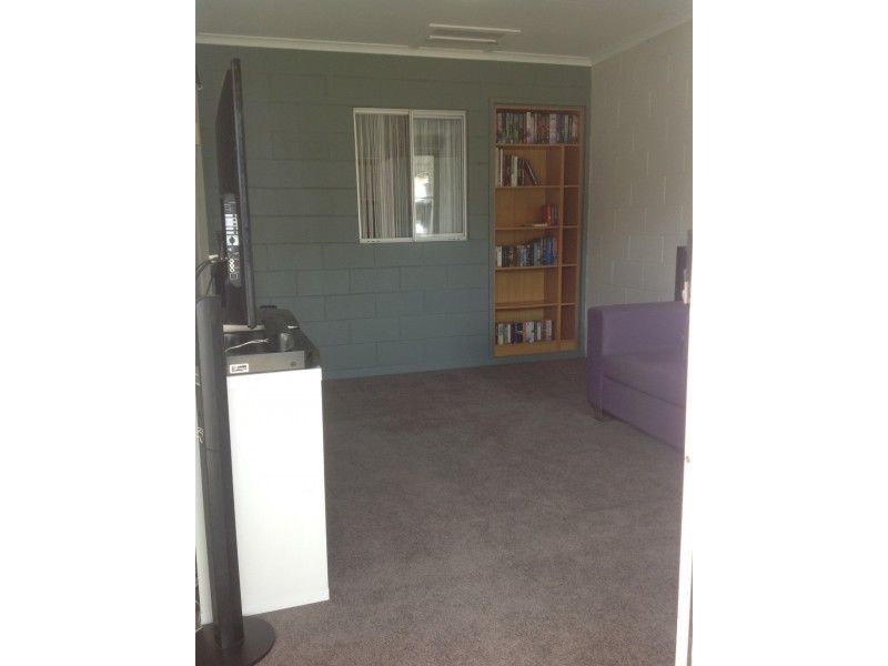 1/13 wyndham avenue, Boyne Island QLD 4680