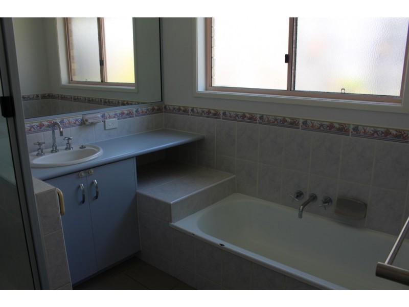 46 Keating Street, Tannum Sands QLD 4680