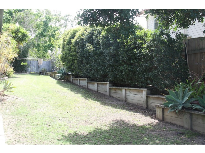 30 Amaroo Street, Boyne Island QLD 4680