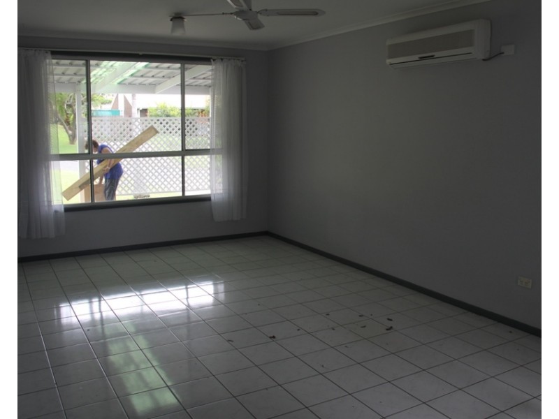 34 and 34A Tyson Crescent, Tannum Sands QLD 4680