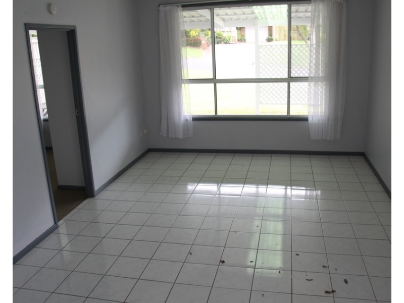 34 and 34A Tyson Crescent, Tannum Sands QLD 4680